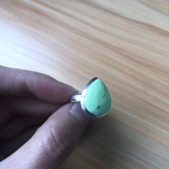 Sterling silver Lemon Crysoprase ring- size 6 - Picture 5 of 8